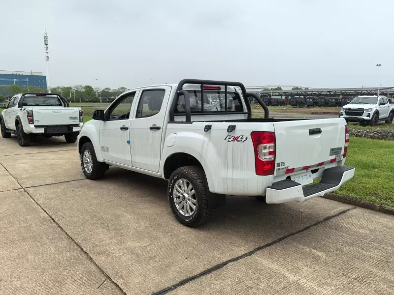 Camioneta diésel Isuzu RE-MAX | Transmisión manual para distribuidores globales