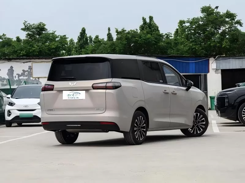 Wuling Starlight 730 2026 1.5T CVT Monovolumen premium de 7 plazas para transporte familiar y de pasajeros