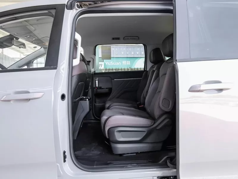 Wuling Starlight 730 2026 1.5T CVT Monovolumen premium de 7 plazas para transporte familiar y de pasajeros
