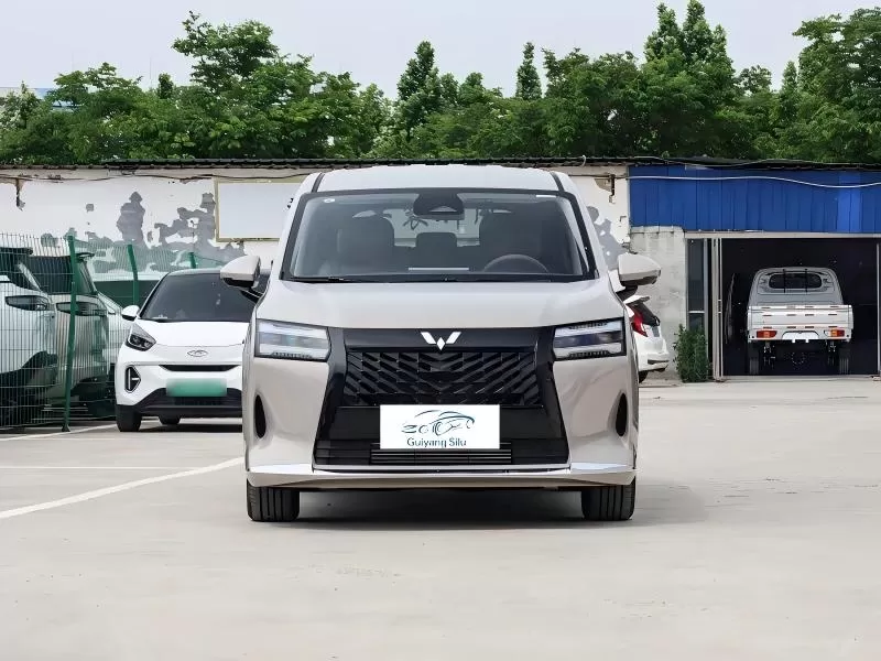 Wuling Starlight 730 2026 1.5T CVT Monovolumen premium de 7 plazas para transporte familiar y de pasajeros